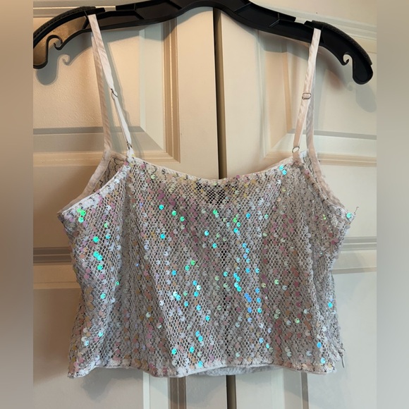 PrettyLittleThing White Sequin Crop Camisole Size 8 - Picture 3 of 5